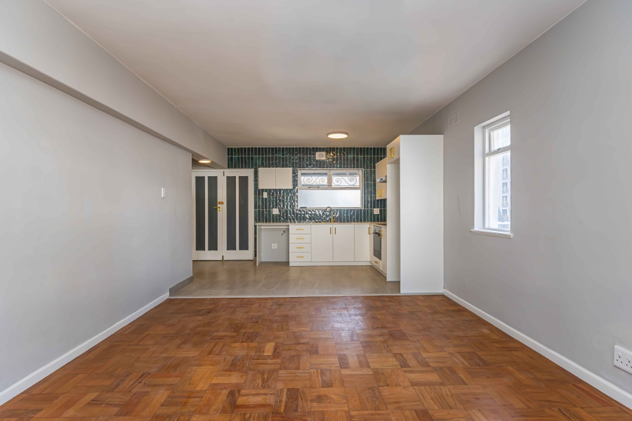 To Let 1 Bedroom Property for Rent in Sea Point Western Cape